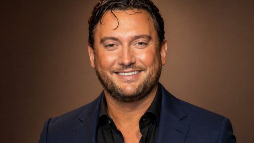 Tino Martin
