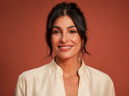 Anna Nooshin